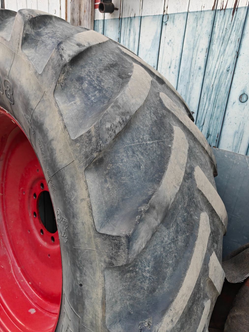 Michelin Pneumatici & Ruote complete: Komplett Reifen 600 65 r38 – Usato da Menzingen venduto da Diesel_913 1