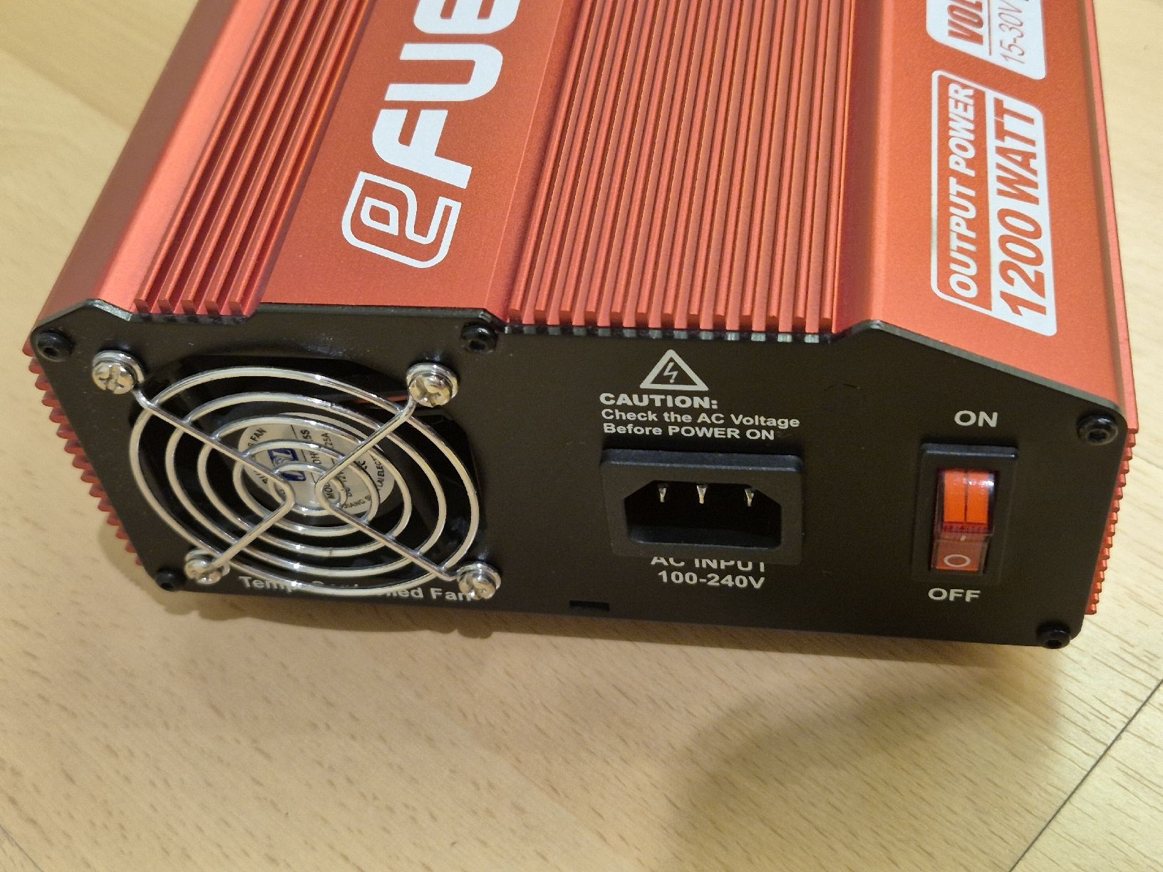 Batterie, Caricabatterie & Alimentatori: eFUEL PSU50A Netzteil 1200W 15-30V 50A – Usato da Merenschwand venduto da Wobisch 2