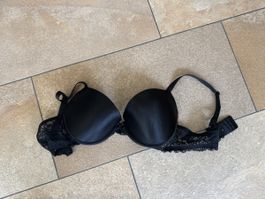 Soutien-gorge entelle, taille 85 D - Élégant!