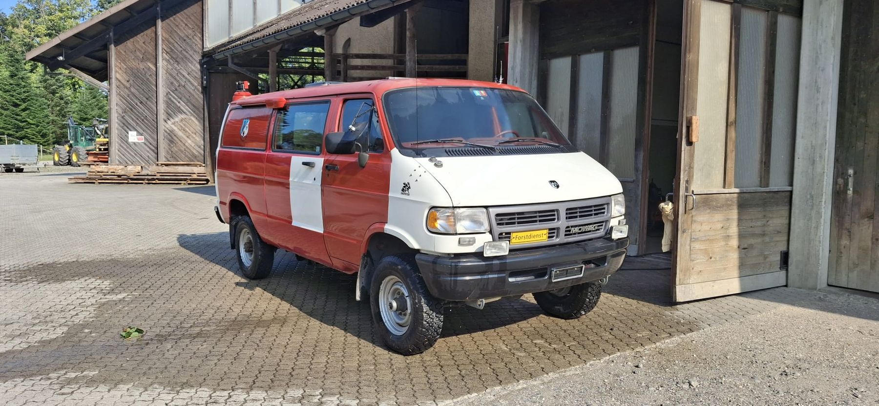 Dodge Automobili: Bus Mowag B386 A8 – Usato da Stallikon venduto da val_djs6