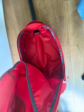 Kinderrollkoffer mit Necessaire