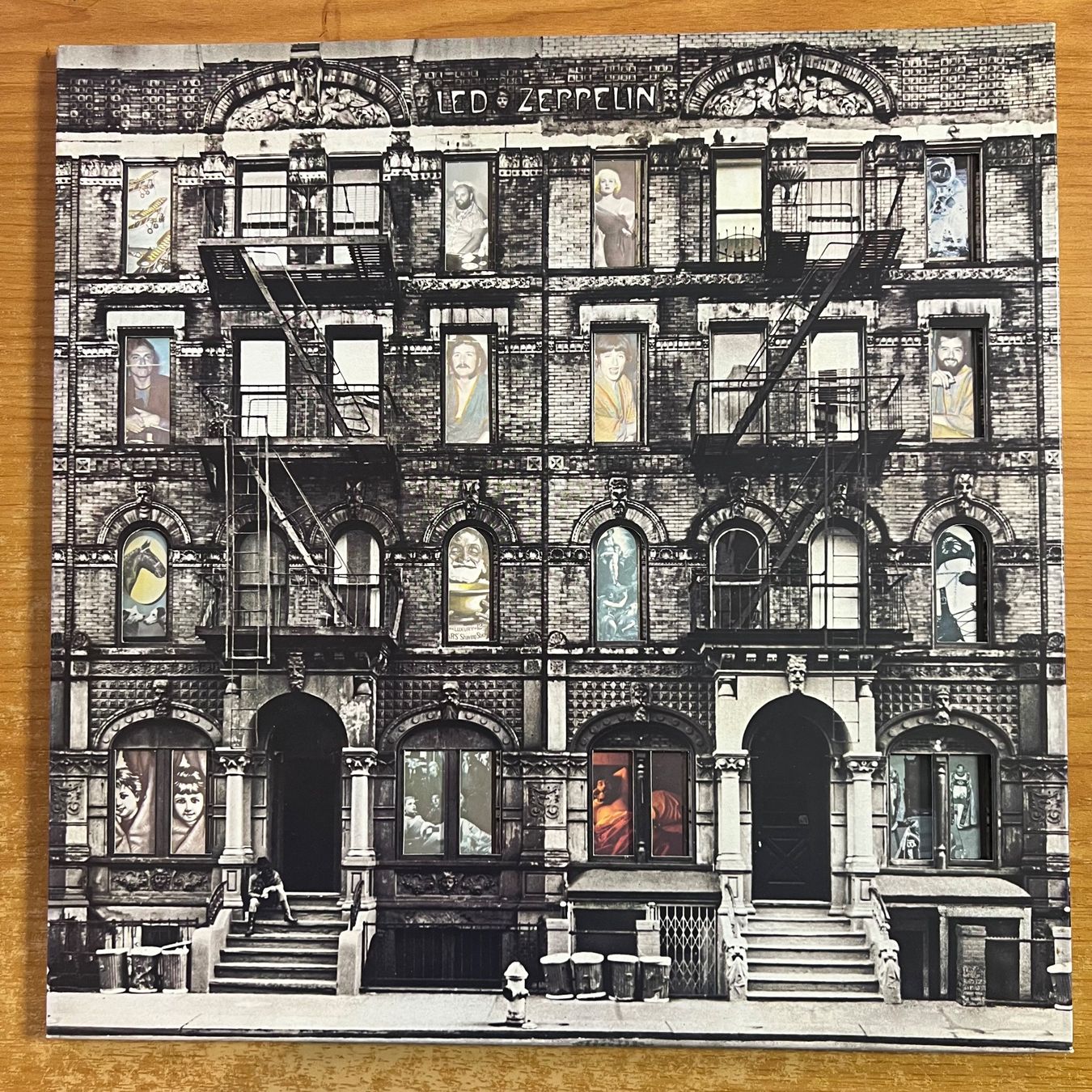 Dischi in vinile: Led Zeppelin - Physical Graffiti / 2 LP - Japan-Press. 1976 – Usato da Gais venduto da soundcave57