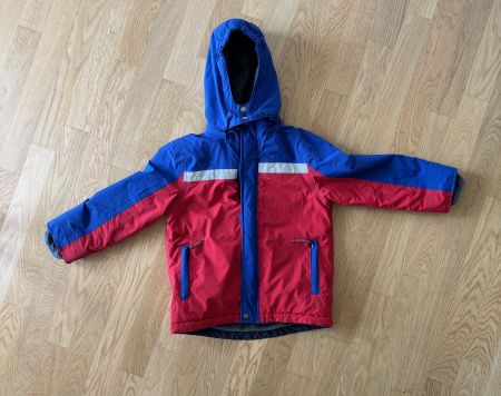 Kinder Winterjacke blau rot mit Kapuze