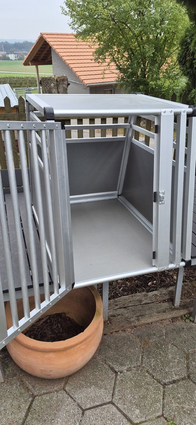 Casse di trasporto: Hundetransportbox – Usato da Istighofen venduto da Gekvas 2