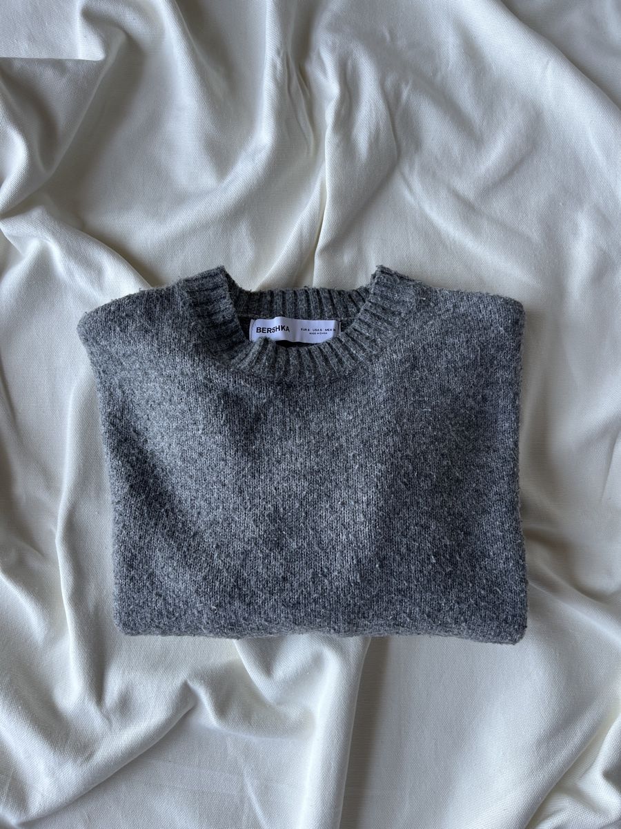 Maglioni & Felpe: Pullover BERSHKA grigio taglia S usato – Usato da Lugano venduto da pie_v5ff 1