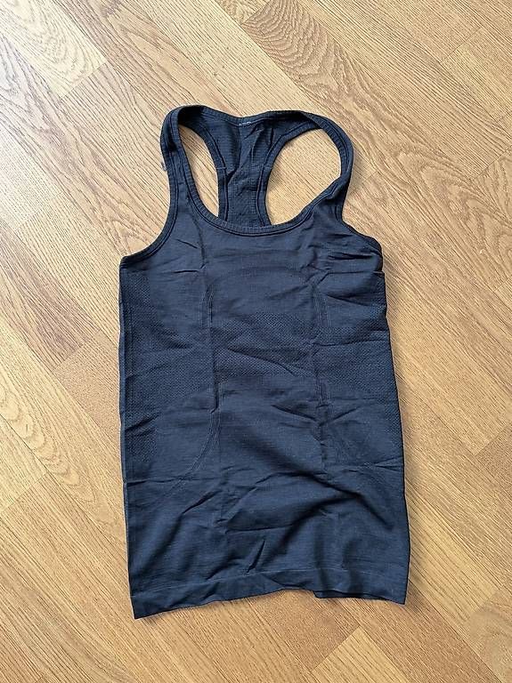 Top: Lululemon Oberteil – Usato da Arlesheim venduto da ann_tnc9