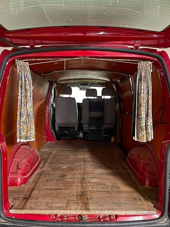 VW Veicoli commerciali: VW T5.1 Transporter 2.5 TDI – Usato da Oberkirch LU venduto da Manuel_Haefliger 3