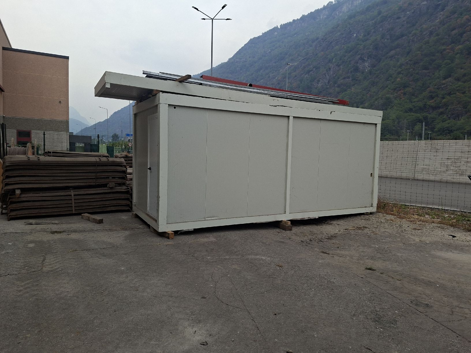 Conteneurs de construction: container con clima – D'occasion à Giornico par dio_zn5d