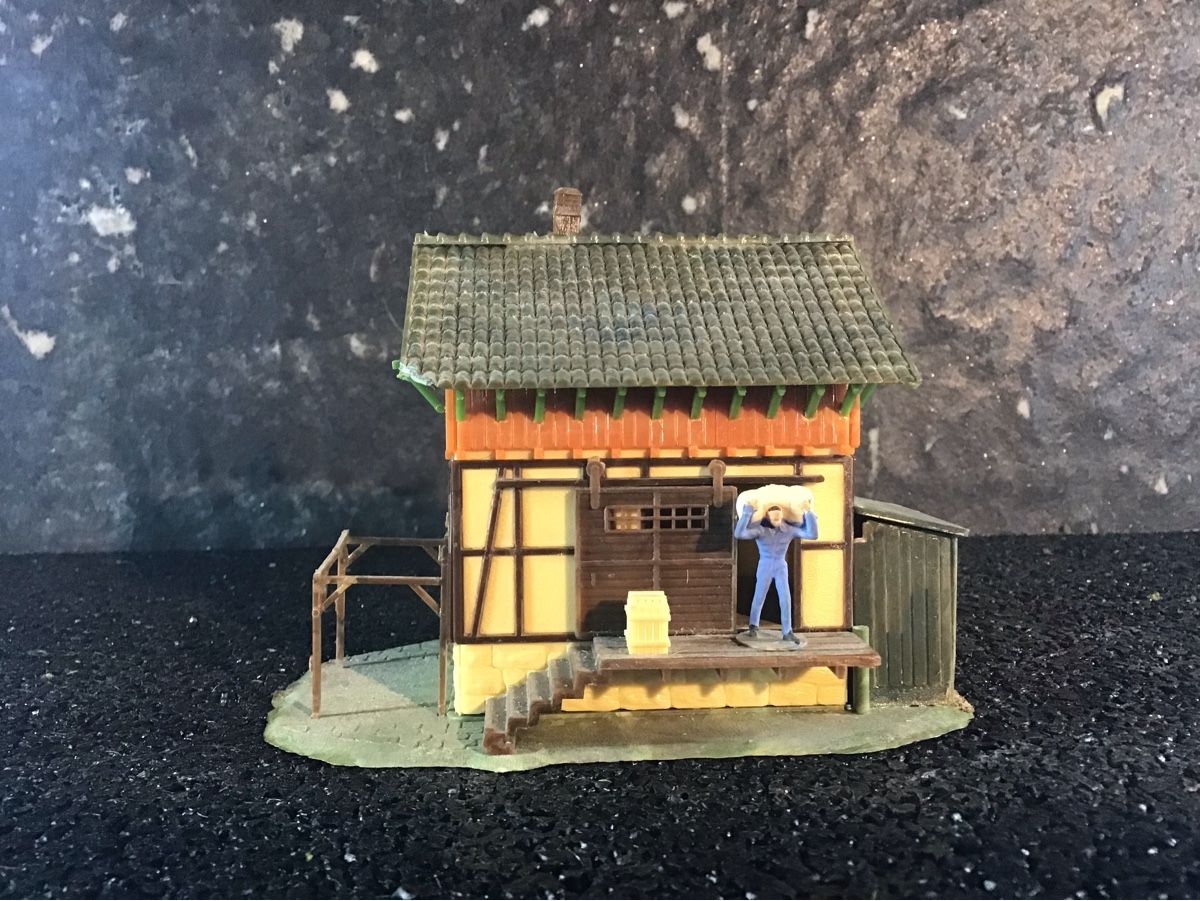 Kit di modellismo & Modellini statici: MODELL GEBÄUDEHAUS – Usato da Männedorf venduto da Spezial-Modelle