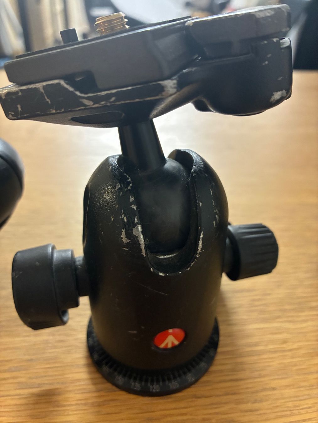 Manfrotto Caméscopes: 4 x Kugelköpfe – D'occasion à Fribourg par waves55 8
