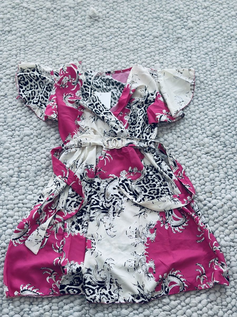 Kleider: NEUES AUFFÄLLIGES KLEID MIT ANIMALPRINT & GÜRTEL – Neu und originalverpackt aus Schaffhausen von rot_yyy7 2