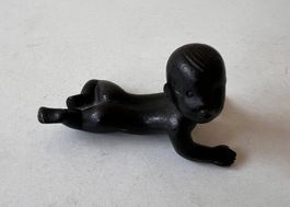Krabbelndes Afrikaner Baby, Hagenauer, Wien, 40er Jahre