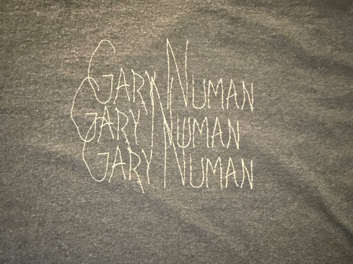T-shirt: Gary Numan Splinter T-Shirt grau XL – Usato da Basel venduto da Rouge. 6