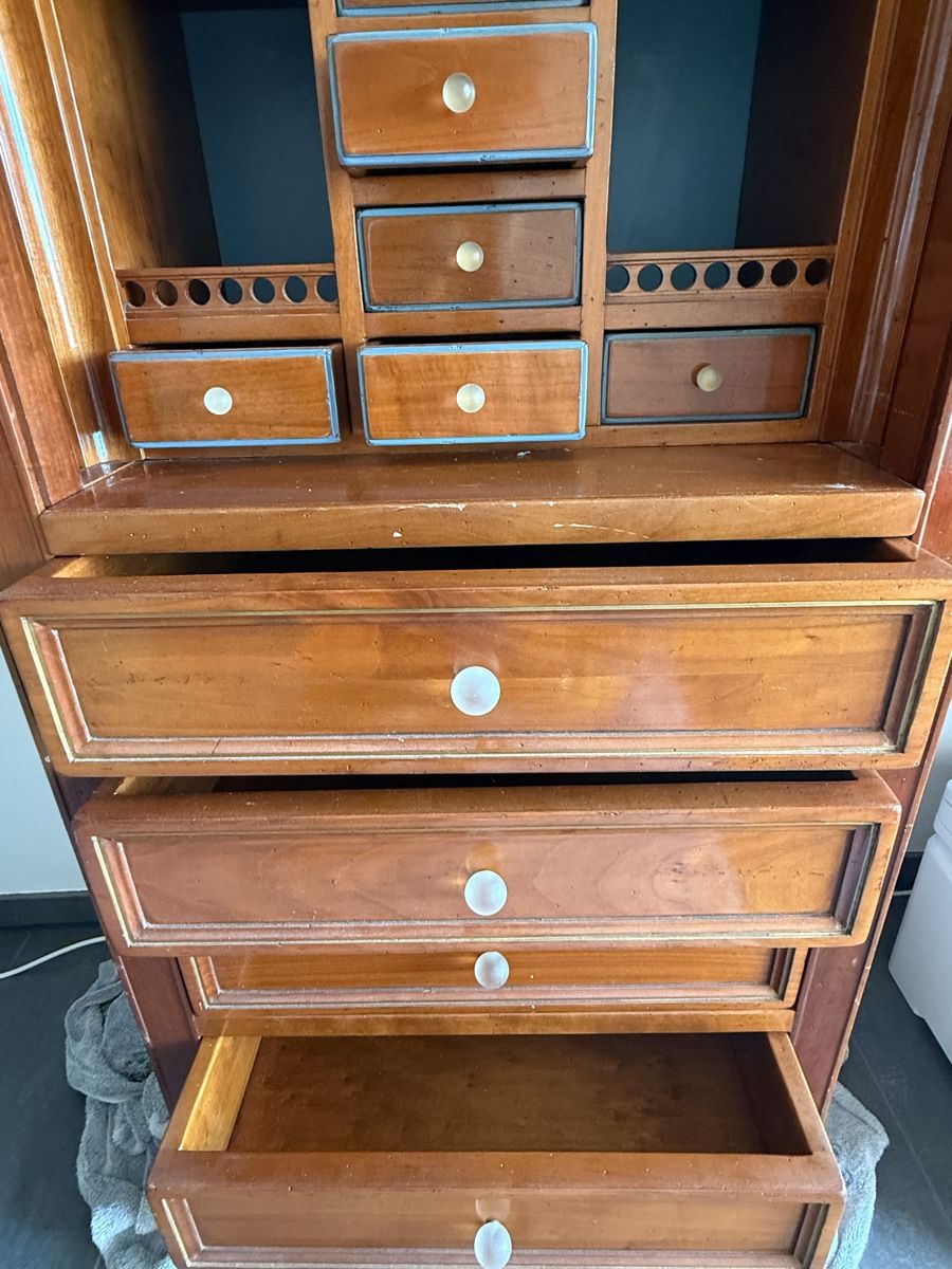 Armadi: Antiker Rolladenschrank – Usato da Chur venduto da pet_q7kd 3