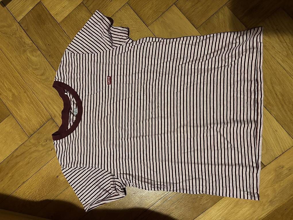 T-shirt: Levi's T-Shirt – Usato da Bern venduto da Lunite71