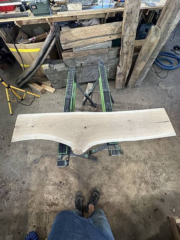 Articoli in legno: Massive Eichenbohle mit Naturkante – Usato da Breitenbach venduto da kaufmann-j 1