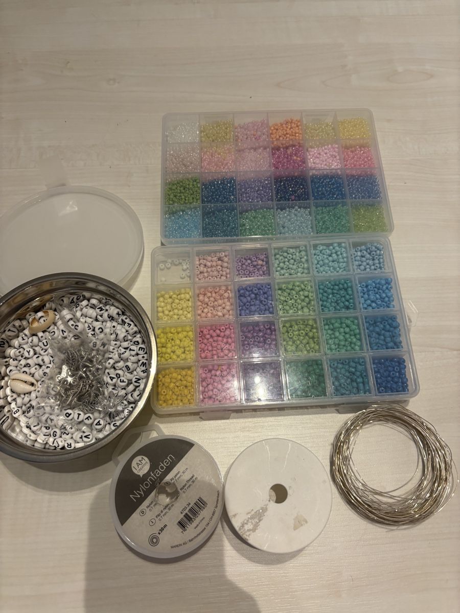 Kit bricolage: Bastelperlen Set inkl. Nylonfaden und Schmuckdraht – Usato da Herzogenbuchsee venduto da ameise02