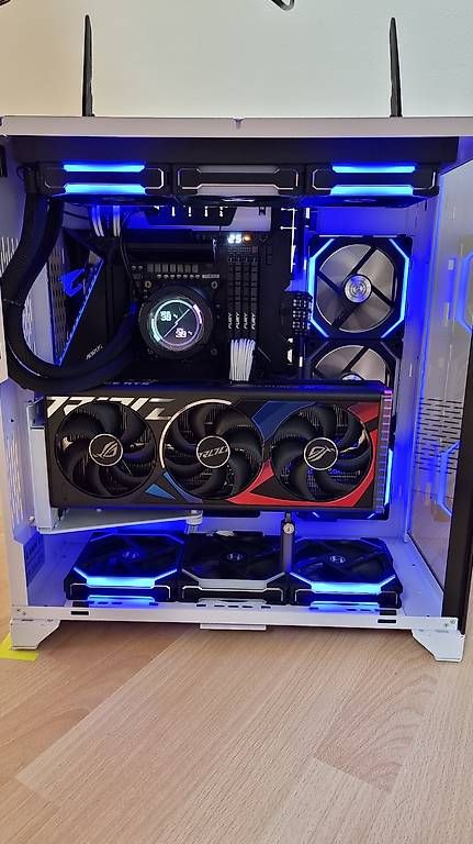 PC: RTX4090 GAMING PC 3TB – Usato da Unterengstringen venduto da Baldyman
