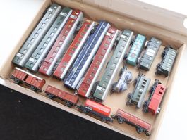 Märklin/Lima 17 x Güterwagen/Personenwagen Set H0