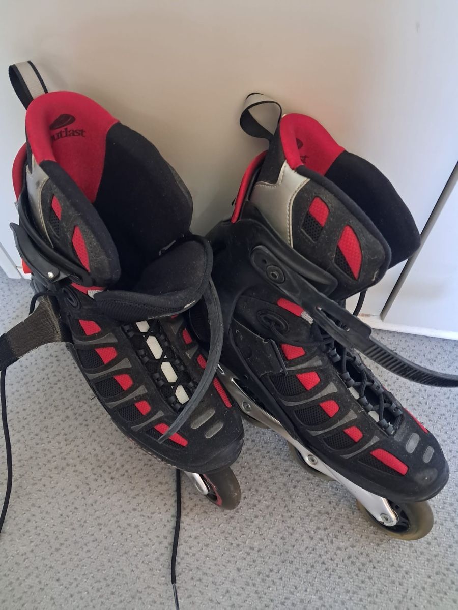 Pattini in linea & Pattini a rotelle: Inline Skates (Grösse 42.5) – Usato da Obernau venduto da Bekka. 2