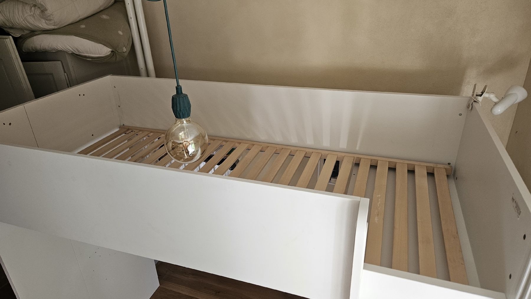 Ikea Betten: Mezzanine Ikea Smastad – Gebraucht aus Biel/Bienne von echinops 2