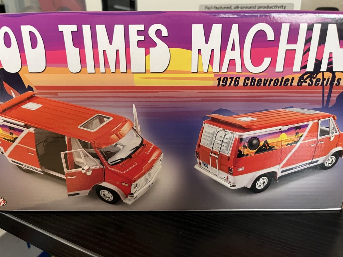 Chevrolet Modellini d'auto: Chevrolet G-Series Van. 1:18 – Nuovo e nell'imballaggio originale da Rümlang venduto da Papamoll4 1