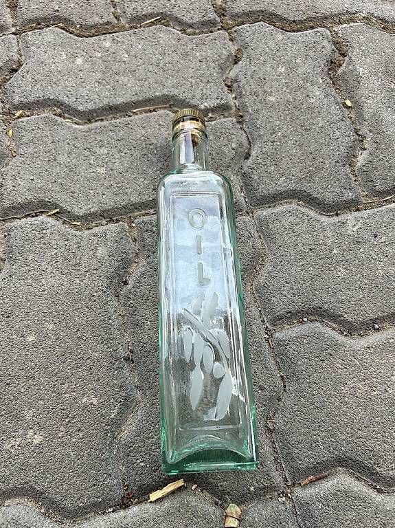Autres vaisselles & verres: Bouteille en verre 550ml – D'occasion à Lentigny par EcuProd1 1