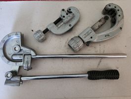 2 X ROHRSCHNEIDER & ROHRBIEGEVORRICHTUNG