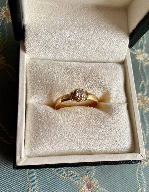 Anelli: Bague Or 18 carats avec Diamant – Usato da Prilly venduto da pas_gj9r