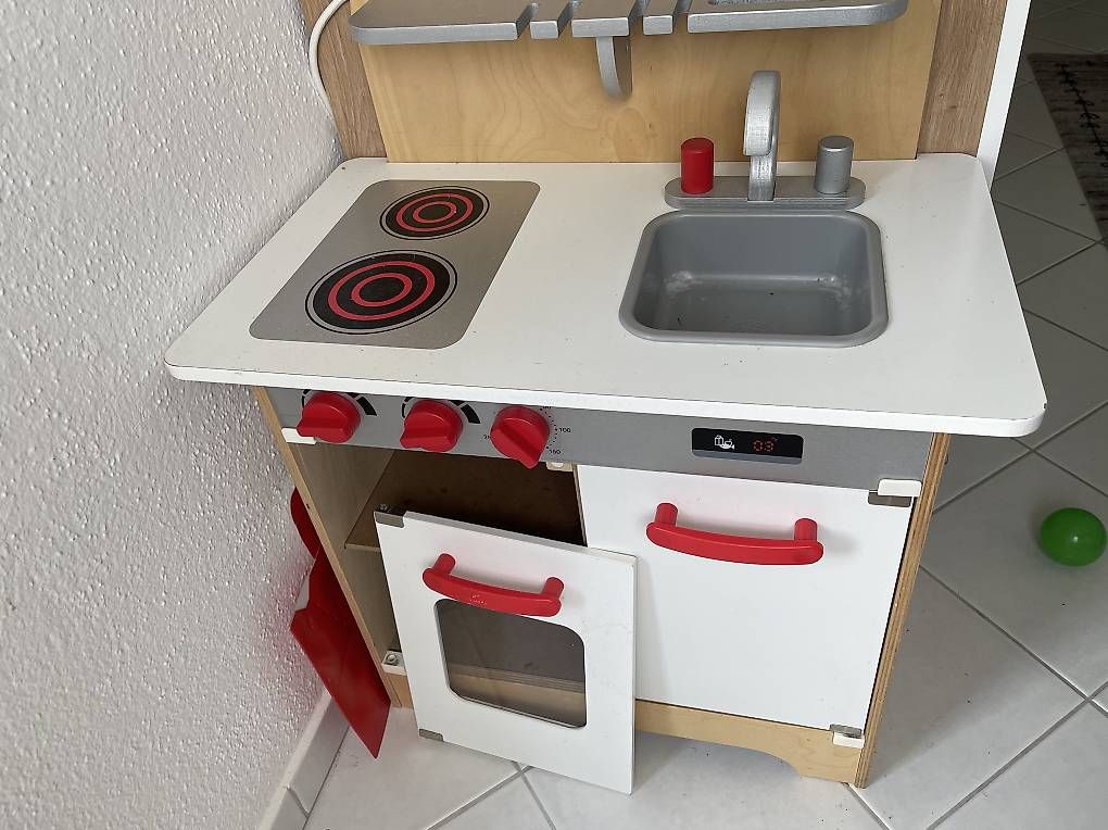 Veicoli per bambini: Kinderchüche – Usato da Wil SG venduto da bea_zl8t 1