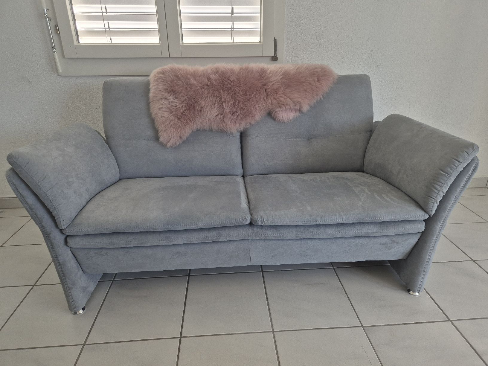 Divani: Sofa Neu! – Nuovo (secondo la descrizione) da Oetwil am See venduto da Janina5 2