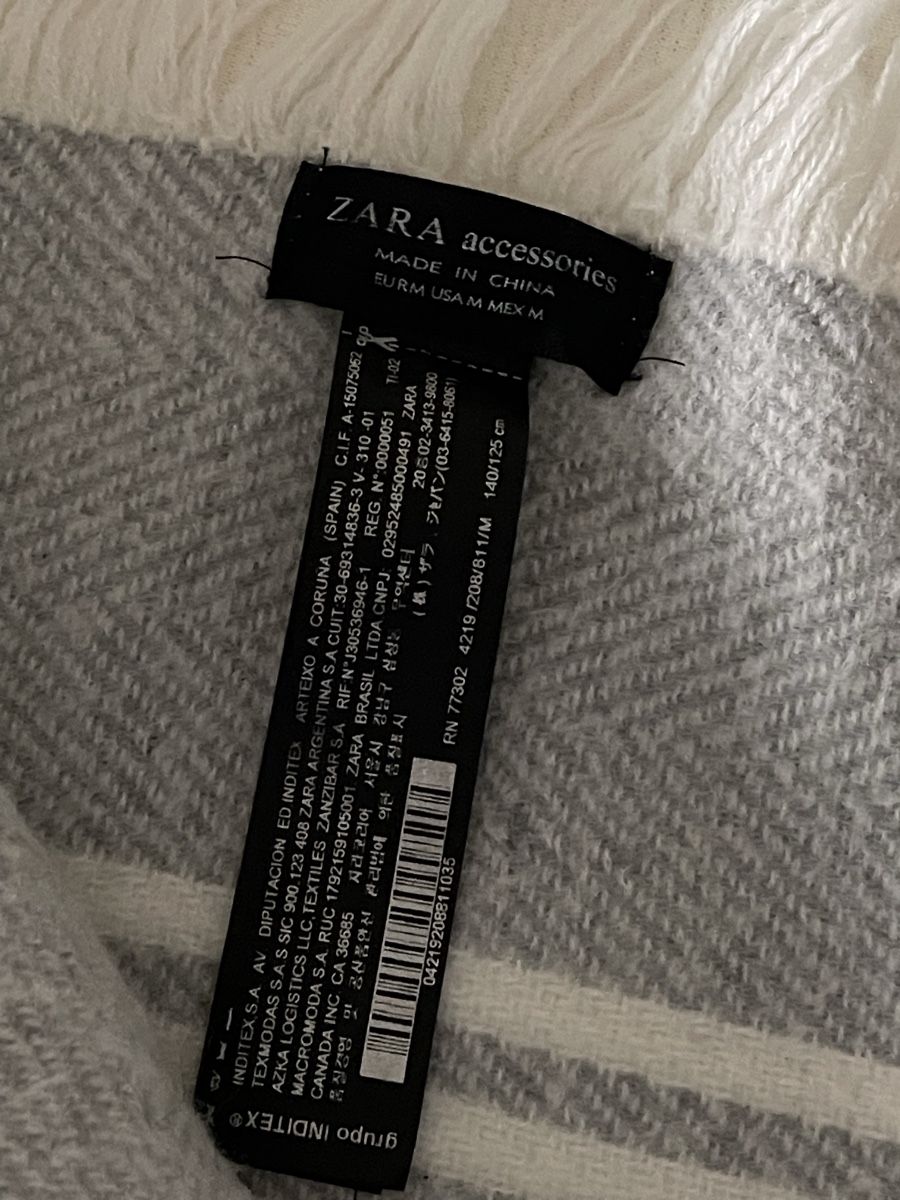 Zara Foulard & Sciarpe: Écharpe rayée douce Zara – Usato da Leytron venduto da Tissana_bo 1