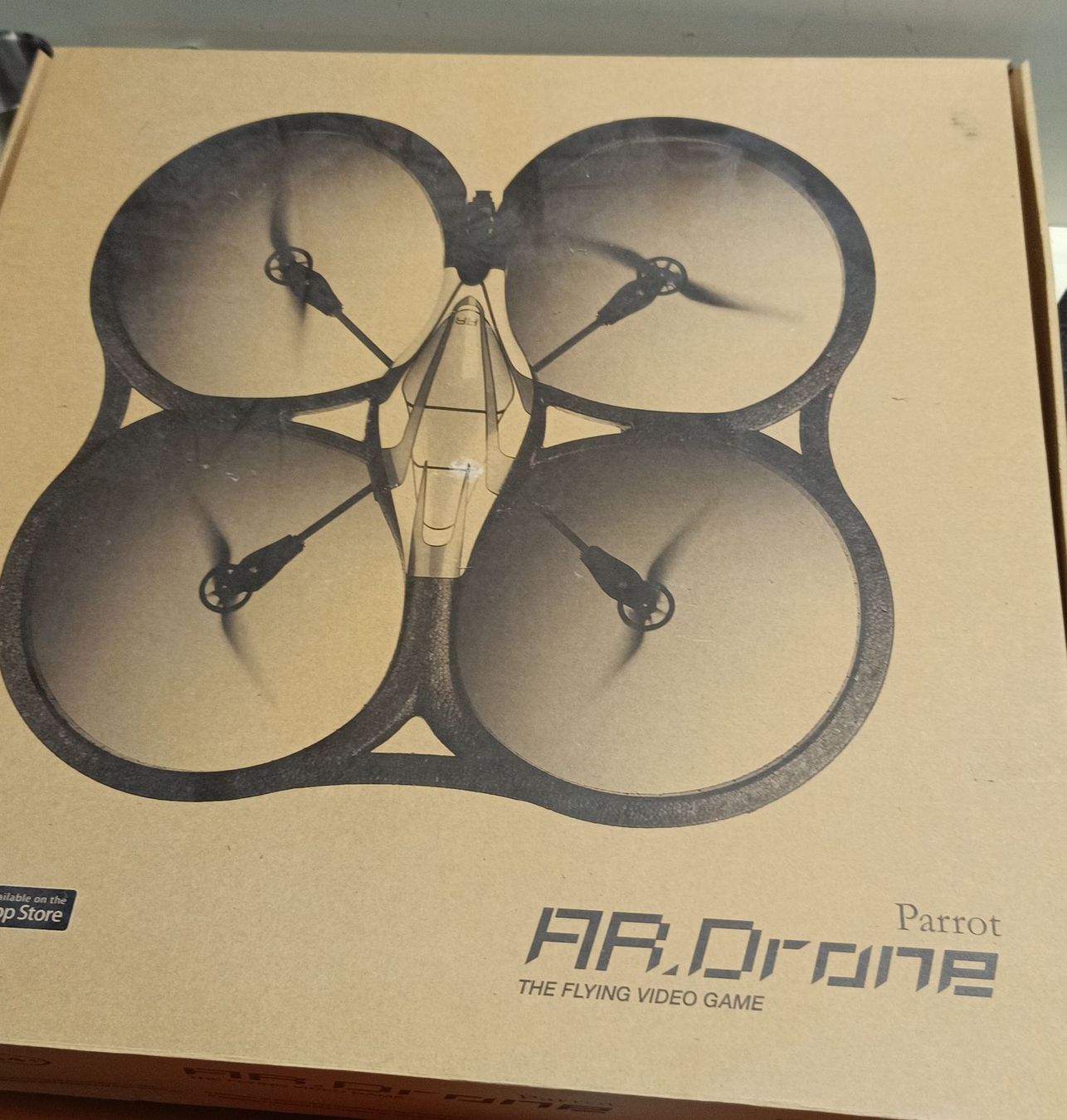 Parrot Modellismo RC: Parrot AR.Drone 1.0 - (em133) – Usato da Künten venduto da Schnaepplihuus