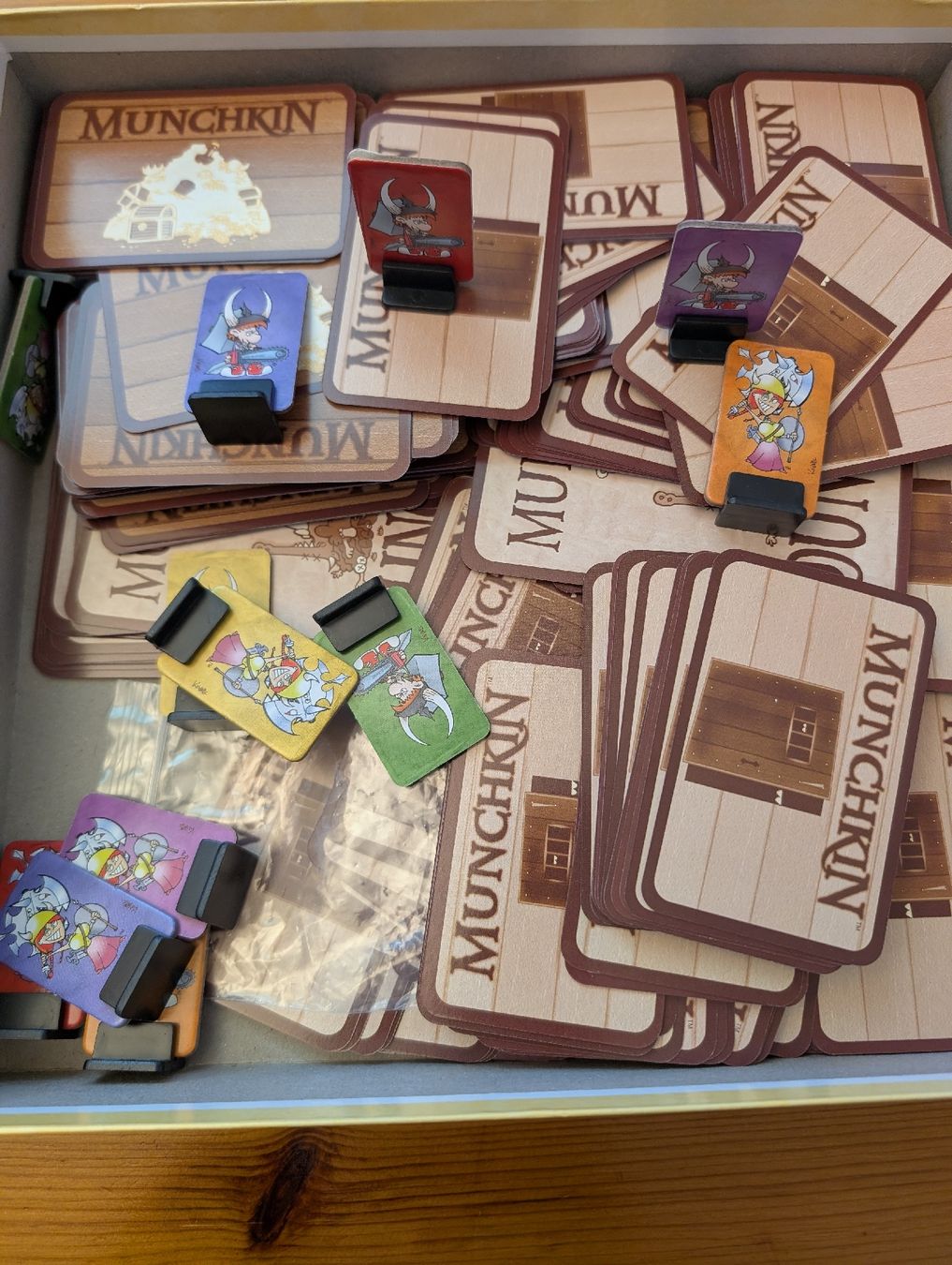 Giochi: Munchkin Deluxe + Addons – Usato da Bussy-Chardonney venduto da ChrisBB 2