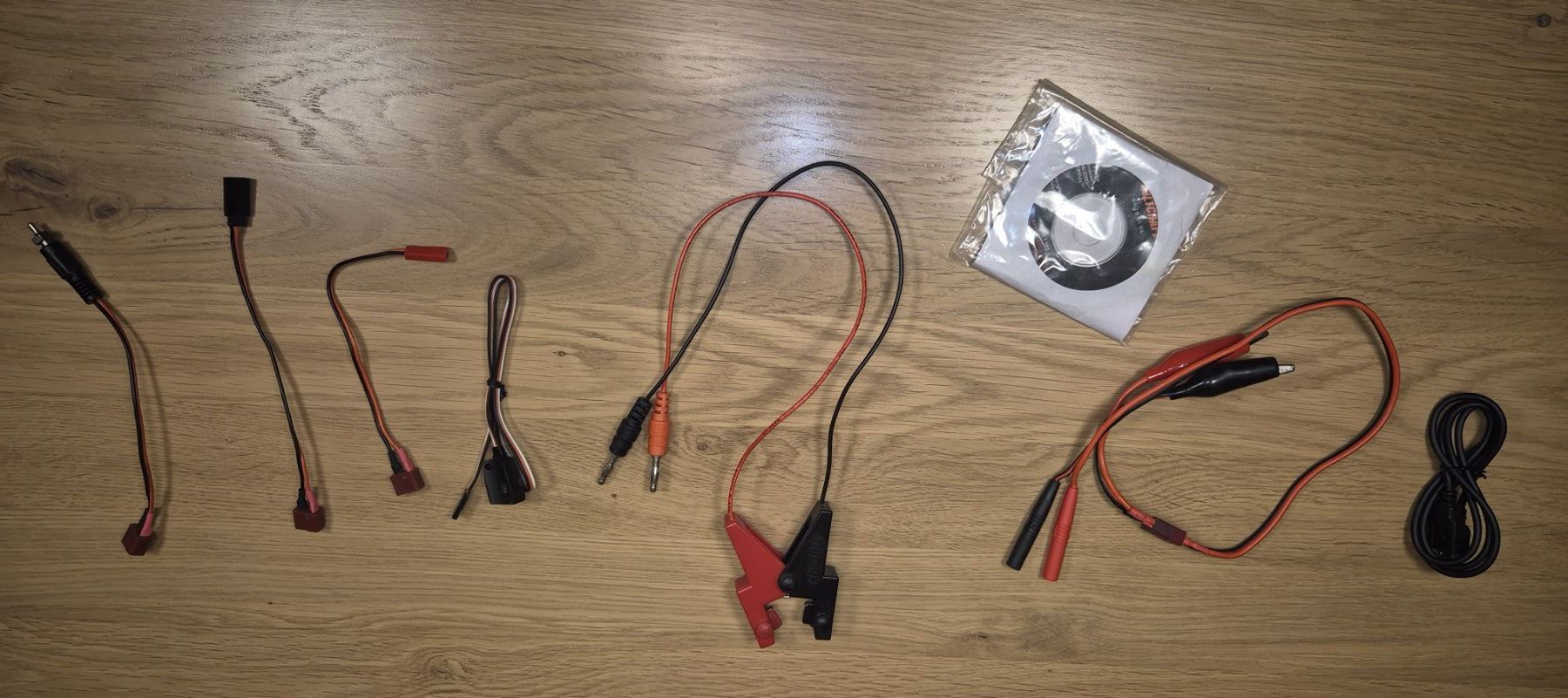 Voltcraft Akkus, Ladegeräte & Netzgeräte: VOLTCRAFT Akku-Ladestation UCT 100-6 – Gebraucht aus Hinwil von Iceeagle 4