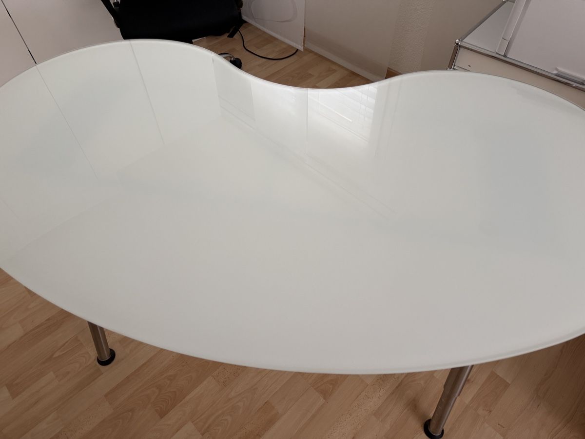 Ikea Scrivanie: Schreibtisch IKEA GALANT modern mit Glasplatte – Usato da Dübendorf venduto da pupetta11 2