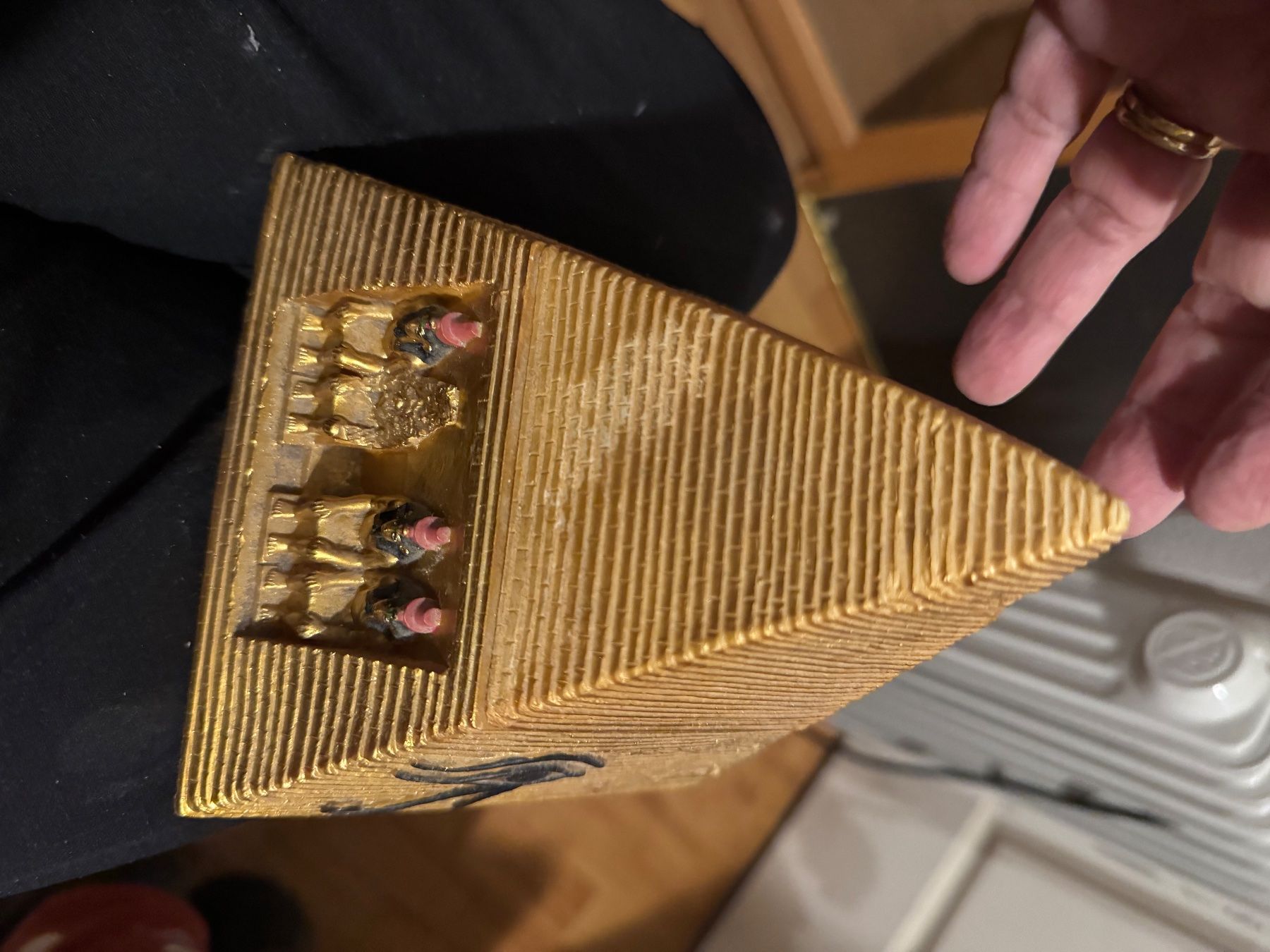Tutte le decorazioni: Boîte bijoux Pyramide dorée style Égypte antique unique – Usato da Veyrier venduto da Kimedovapa_1 2