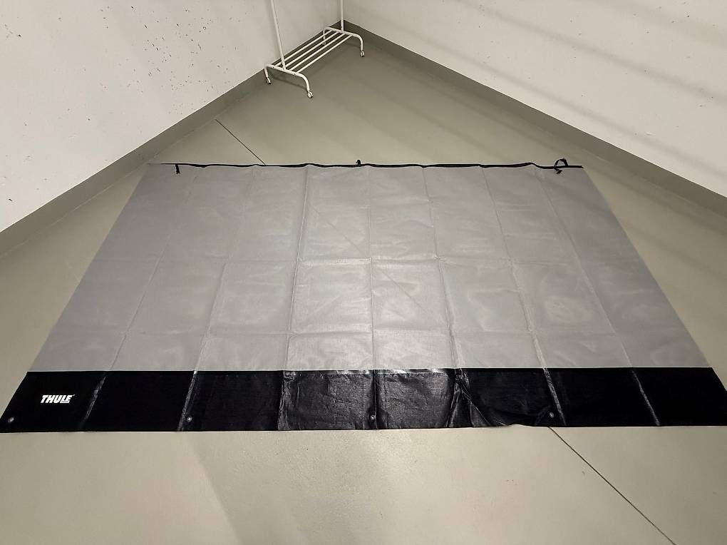 Auvents & marquises: Vorderwand THULE Omnistor Sun Blocker G2 Front 330 cm  – D'occasion à Reiden par youknowjackass