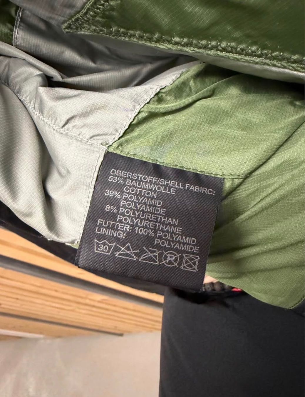 Jet Set Giacche: Jet Set Jacke Grösse M – Usato da Holderbank AG venduto da Teech2610 2