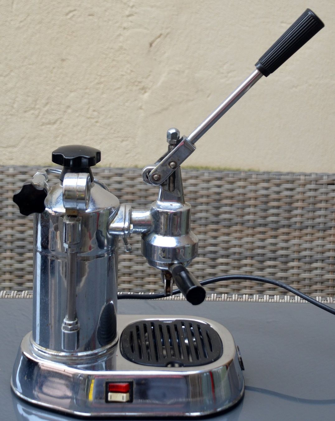 La Pavoni Kaffeemaschinen & Espressomaschinen: La Pavoni Professional Kaffeemaschine / machine à café – Gebraucht aus Collonges von arashee 6