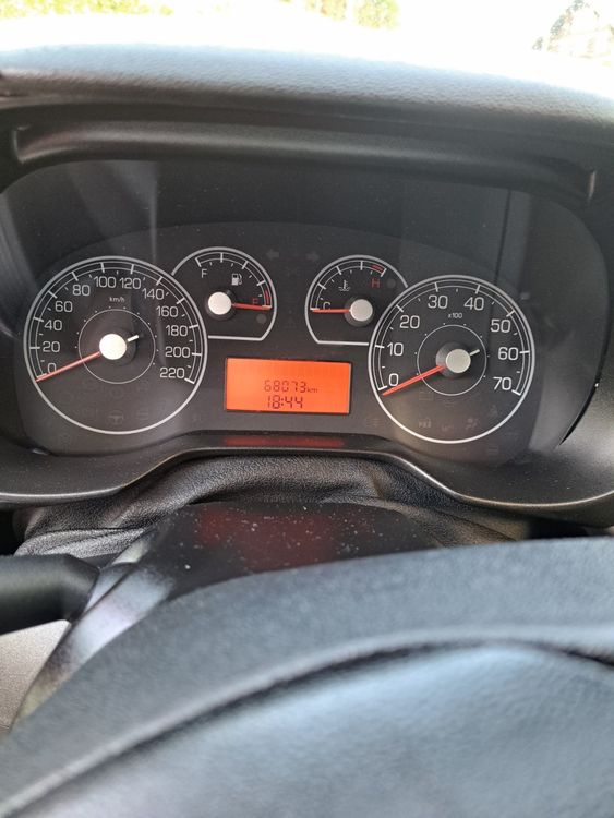 Fiat Automobili: Frisch MFK Fiat Punto 1.4 Benzin 85000Km Automatikgetriebe – Usato da Emmenbrücke venduto da Qalku.live.it 8
