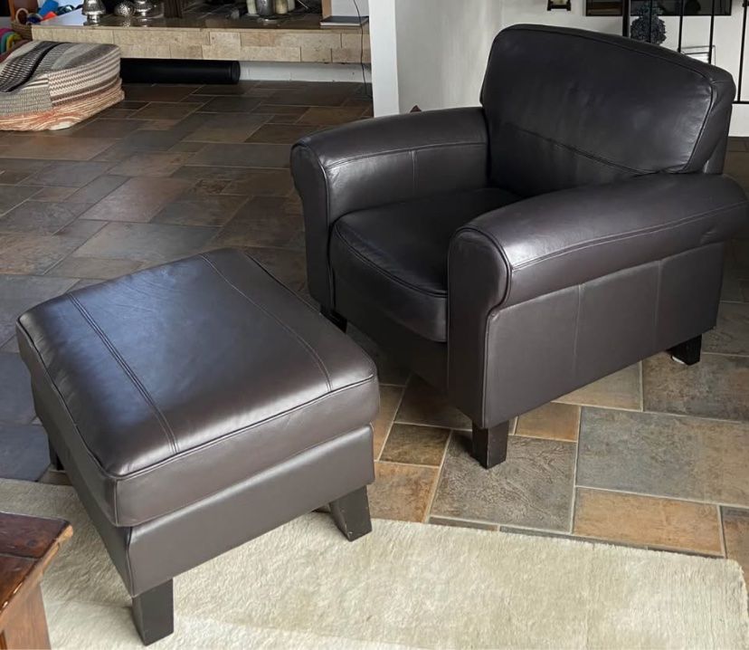 Ikea Sessel: Leder Sessel mit Fusshocker IKEA – Gebraucht aus Reinach BL von bla_5xy7
