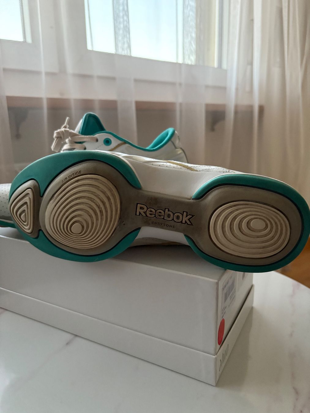 Reebok Scarpe da donna: REEBOK Snieker gr39 – Usato da Niederbipp venduto da blu_jw7r 4
