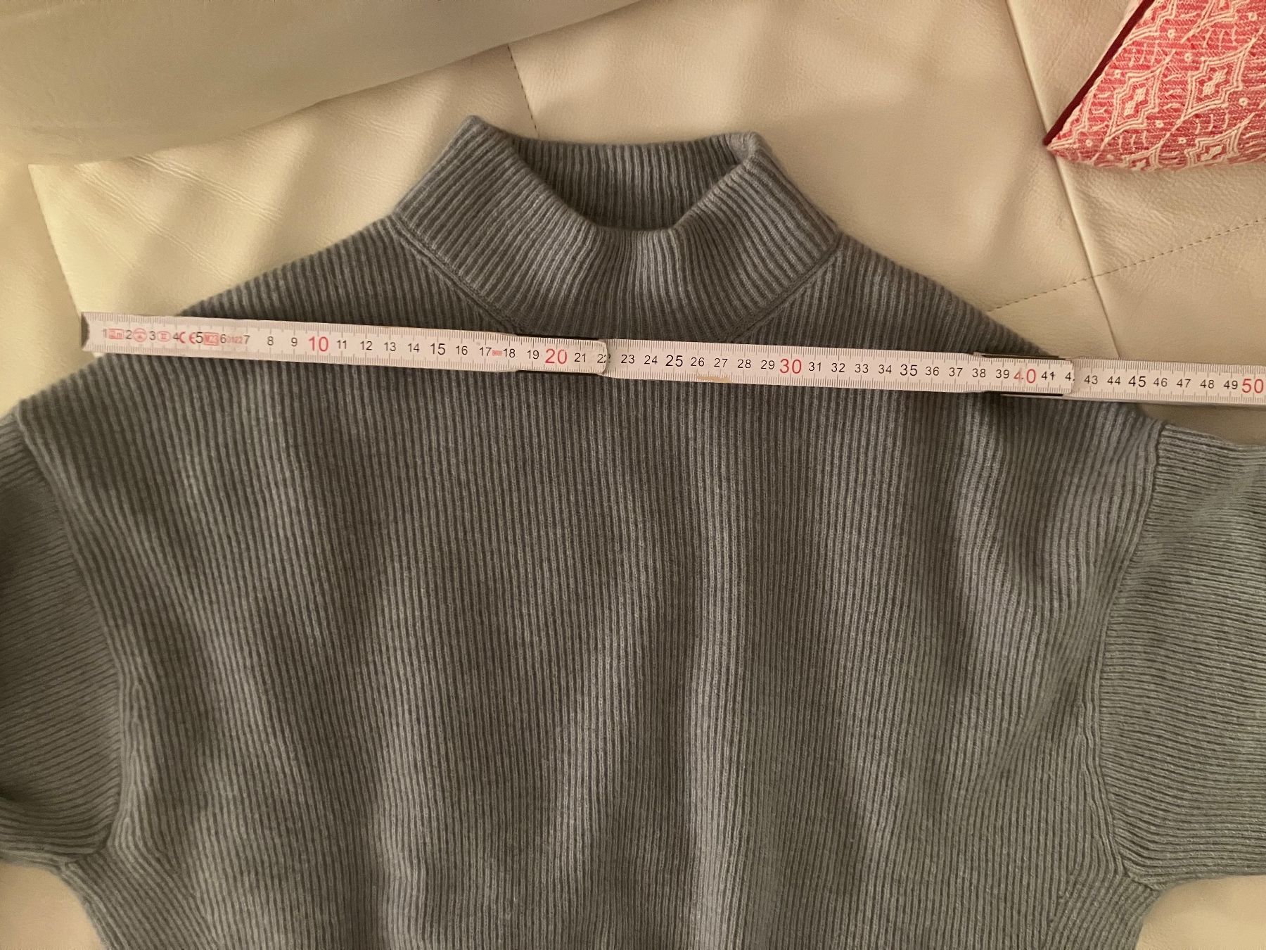 Brunello Cucinelli Maglioni & Felpe: 100% Kaschmir: Brunello Cucinelli Rollkragenpullover in Grau – Usato da Basel venduto da ele_j688 8