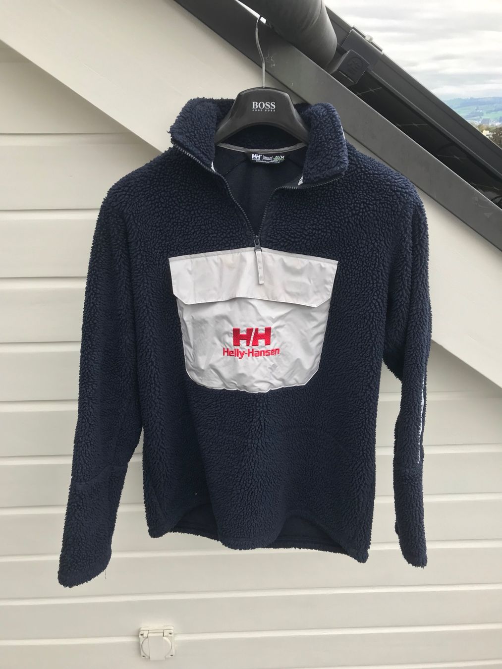Helly Hansen Jacken: Helly Hansen Jacke M – Gebraucht aus Hünenberg See von Tolini