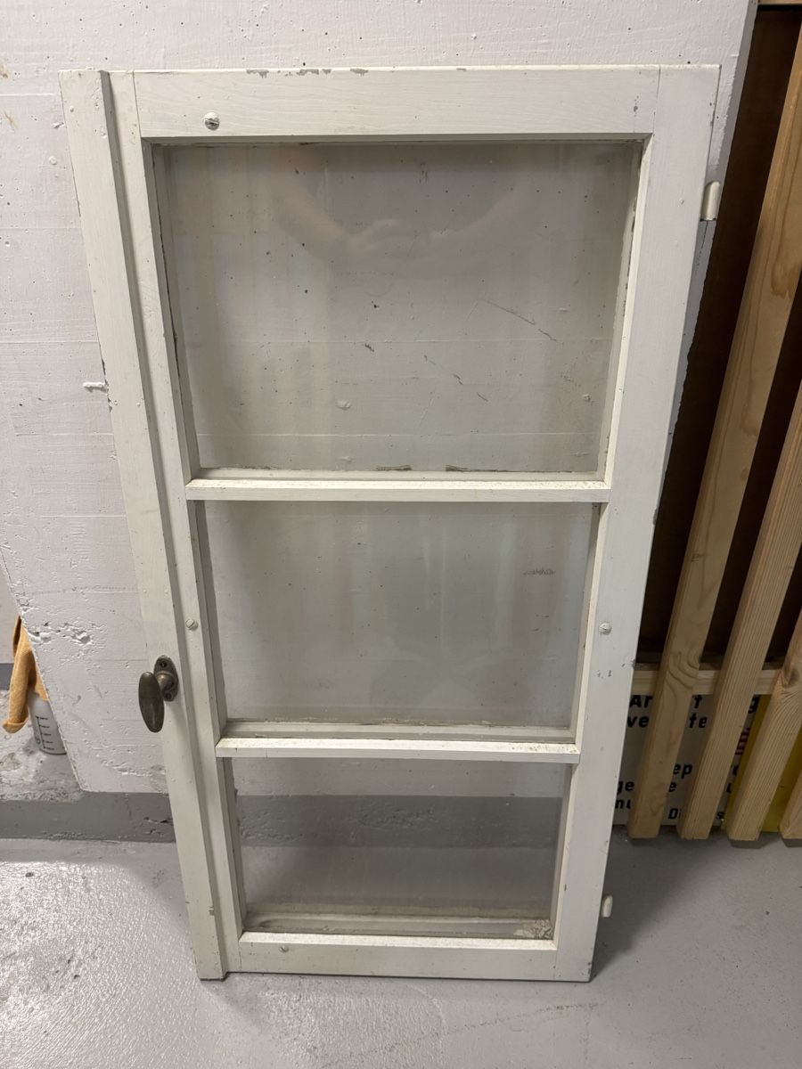 Finestre: Altes Fenster mit 3 Scheiben, weiss, Shabby Chic – Usato da Grafstal venduto da Tschibo2