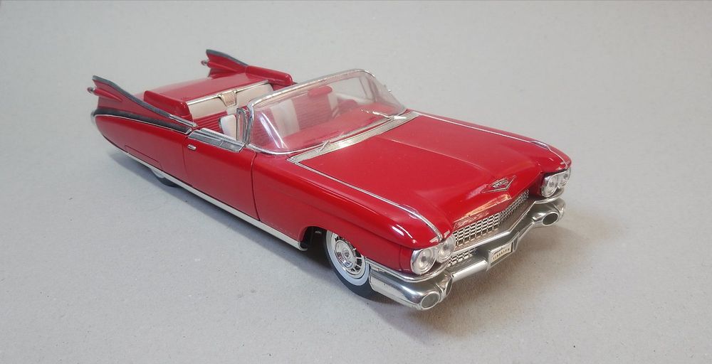 Spark 1959 Cadillac Eldorado Biarritz Rot Modellauto 1/43 Rarität