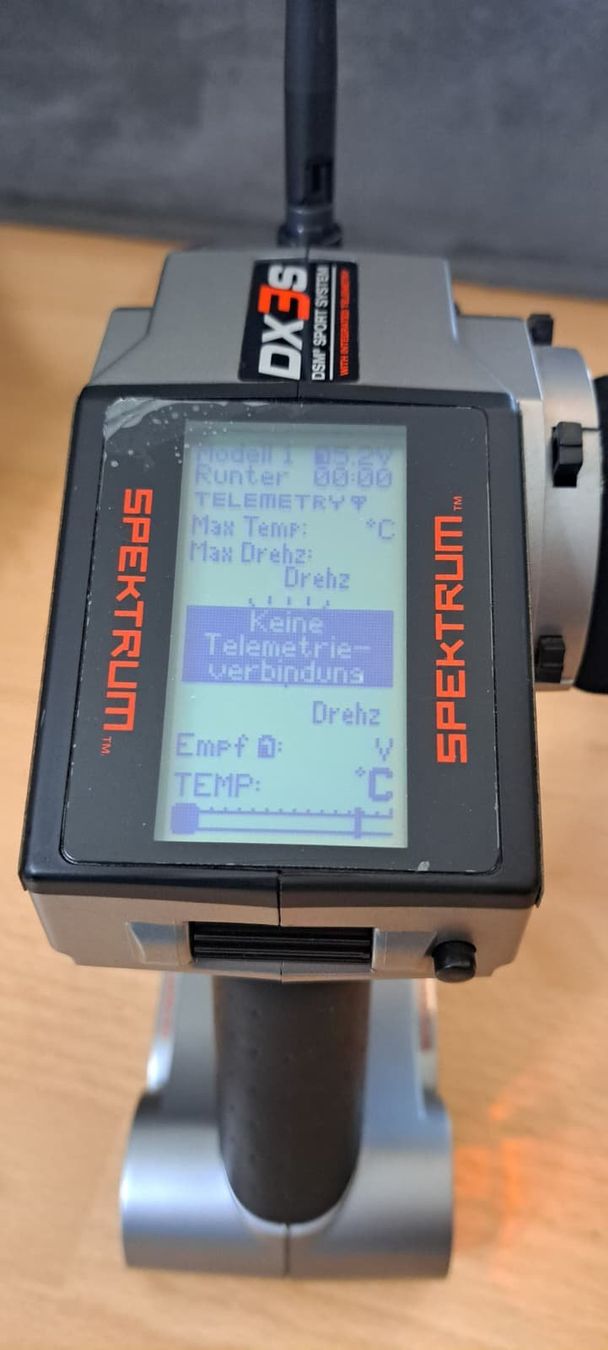 Spektrum Fernsteuerungen: Spektrum DX3S + Empfänger – Gebraucht aus Aeschi SO von MockinBird 2