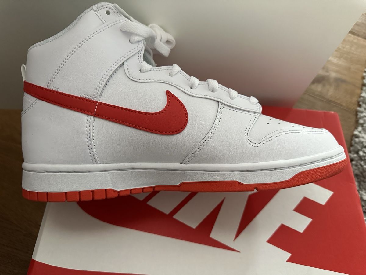 Nike Scarpe da uomo: Dunk High White Red – Nuovo e nell'imballaggio originale da Villaz-St-Pierre venduto da pepe86