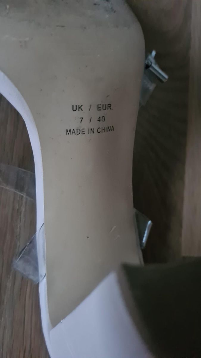 Damenschuhe: Schöne Absatzschuhe mit transparenten Riemen – Gebraucht aus Basel von selinalivia 2